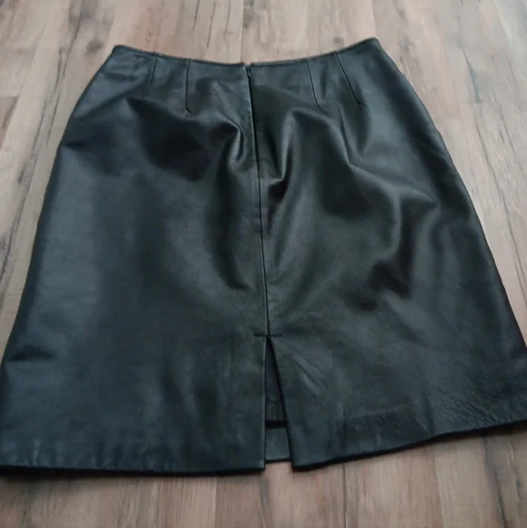 Womans soft lambskin pencil skirt black sz 8 - Picture 2 of 5